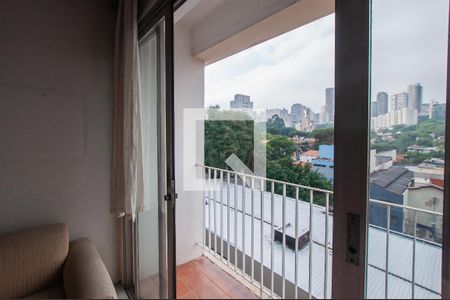 Varanda de apartamento à venda com 2 quartos, 64m² em Vila Madalena, São Paulo
