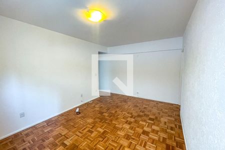 Sala  de apartamento à venda com 2 quartos, 72m² em Cerqueira César, São Paulo