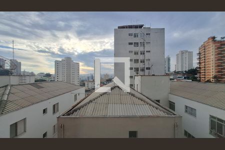Vista Sala/Cozinha de apartamento para alugar com 2 quartos, 48m² em Santana, São Paulo