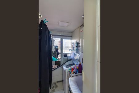 Apartamento à venda com 113m², 3 quartos e 2 vagas Apartamento à venda com 113m², 3 quartos e 2 vagasÁrea de Serviço