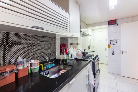 Apartamento à venda com 113m², 3 quartos e 2 vagas Apartamento à venda com 113m², 3 quartos e 2 vagasCozinha