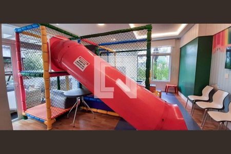 Apartamento à venda com 113m², 3 quartos e 2 vagas Apartamento à venda com 113m², 3 quartos e 2 vagasBrinquedoteca