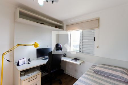 Quarto de apartamento à venda com 3 quartos, 72m² em Parque Jaçatuba, Santo André