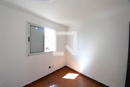 Quarto 1 de apartamento para alugar com 3 quartos, 67m² em Vila Margarida, São Paulo