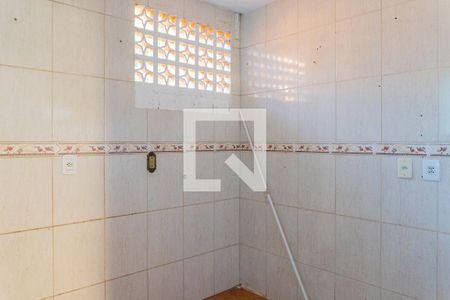 Cozinha de casa de condomínio à venda com 2 quartos, 60m² em São José, Porto Alegre