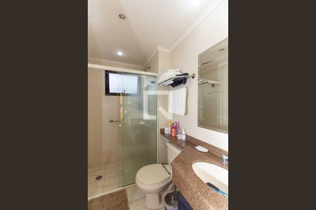 Banheiro de apartamento à venda com 1 quarto, 45m² em Vila Uberabinha, São Paulo