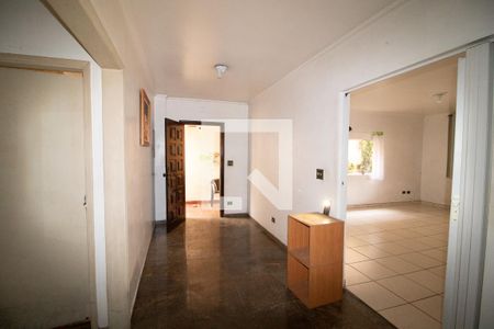 Hall de entrada de casa à venda com 4 quartos, 300m² em Vila Medeiros, São Paulo