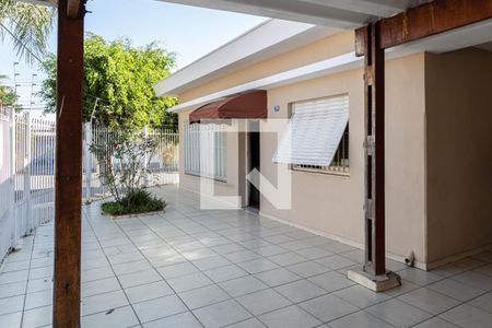 Casa à venda com 160m², 3 quartos e 3 vagas Casa à venda com 160m², 3 quartos e 3 vagasQuintal