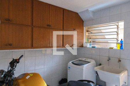 Casa à venda com 160m², 3 quartos e 3 vagas Casa à venda com 160m², 3 quartos e 3 vagasÁrea de Serviço