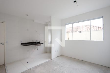 Sala de apartamento à venda com 2 quartos, 40m² em Chora Menino, São Paulo