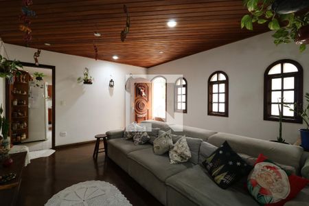 Sala de casa para alugar com 5 quartos, 400m² em Santa Maria, Santo André