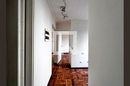 Corredor Quartos de apartamento para alugar com 2 quartos, 65m² em Campo Belo, São Paulo