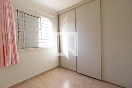 Quarto 1  de apartamento para alugar com 2 quartos, 44m² em Jardim Maria Goretti, Ribeirão Preto