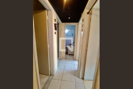 Corredor de apartamento à venda com 3 quartos, 100m² em Leblon, Rio de Janeiro