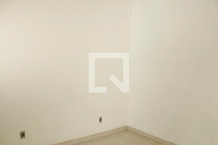 Sala de casa para alugar com 2 quartos, 80m² em Jardim Vitoria, Belo Horizonte