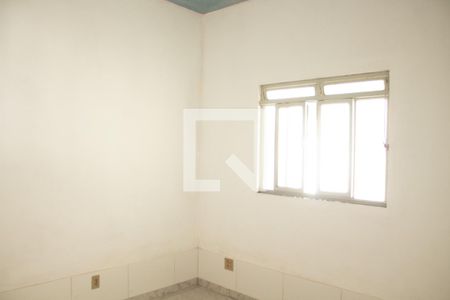 Quarto 2 de casa para alugar com 2 quartos, 80m² em Jardim Vitoria, Belo Horizonte