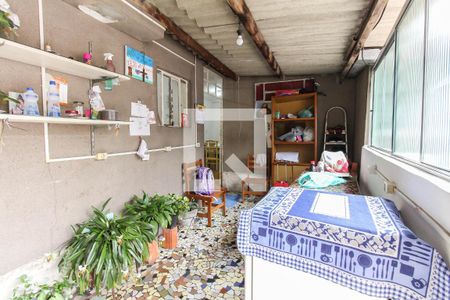 Casa à venda com 110m², 2 quartos e 2 vagas Casa à venda com 110m², 2 quartos e 2 vagasÁrea de Serviço