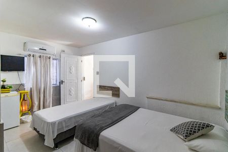 Suíte Térreo de casa para alugar com 5 quartos, 240m² em Charitas, Niterói