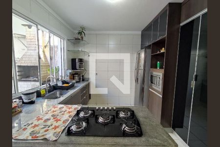 Casa à venda com 2 quartos, 75m² em Jardim Pinheiros, São Paulo