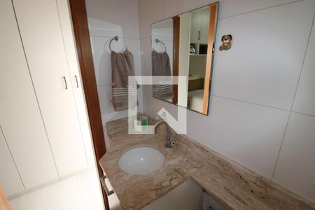 Quarto 1 - Banheiro de casa de condomínio à venda com 3 quartos, 100m² em Chora Menino, São Paulo