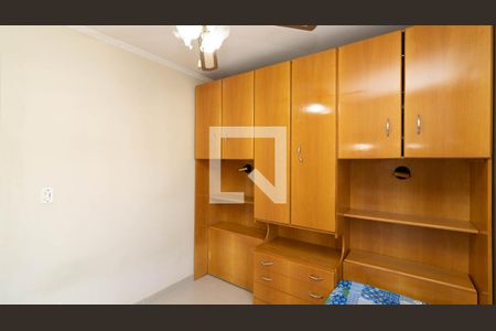 Quarto 2 de apartamento para alugar com 2 quartos, 49m² em Vila Sílvia, São Paulo