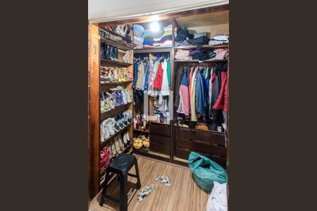 Closet de apartamento à venda com 2 quartos, 60m² em Vila Cachoeira, São Paulo