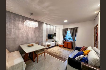 Sala de casa de condomínio para alugar com 2 quartos, 80m² em Santo Amaro, São Paulo