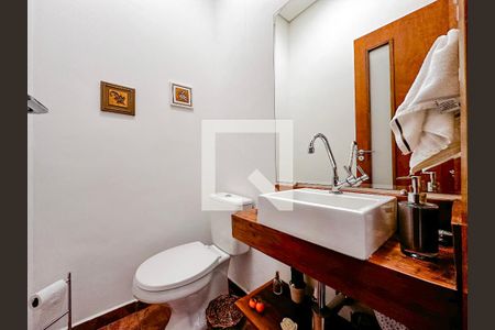 Lavabo de casa de condomínio para alugar com 2 quartos, 80m² em Santo Amaro, São Paulo