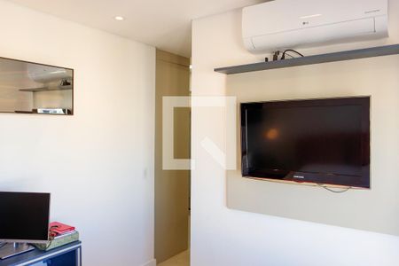 Apartamento à venda com 96m², 2 quartos e 2 vagas Apartamento à venda com 96m², 2 quartos e 2 vagasQuarto 2 - Suíte