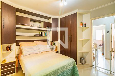 Suite de casa de condomínio à venda com 3 quartos, 110m² em Jardim Rosa Maria, São Paulo