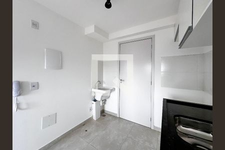 Cozinha de apartamento à venda com 1 quarto, 25m² em Jardim Monte Azul, São Paulo