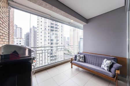 Varanda de apartamento para alugar com 2 quartos, 104m² em Jardim das Acácias, São Paulo