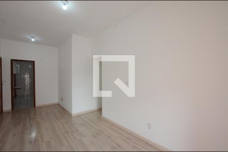 Sala de apartamento à venda com 3 quartos, 77m² em Vila da Penha, Rio de Janeiro