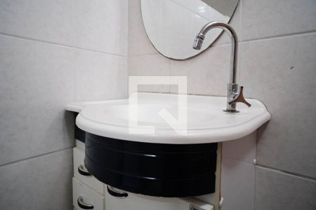 Lavabo de casa para alugar com 3 quartos, 150m² em Jardim Maringa, São Paulo