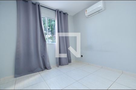 Suite de apartamento à venda com 4 quartos, 140m² em Fernão Dias, Belo Horizonte