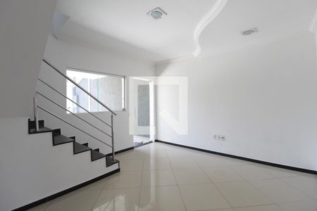 Casa à venda com 123m², 3 quartos e 3 vagasSala