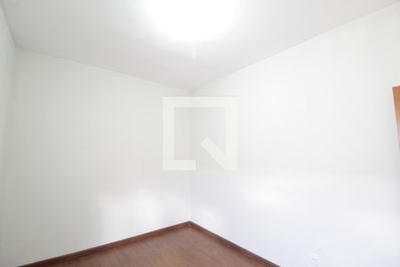 Quarto 1 de casa para alugar com 2 quartos, 107m² em Shopping Park, Uberlândia