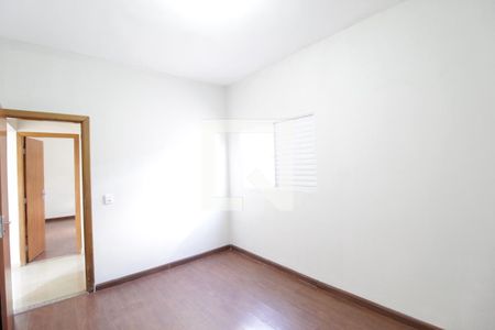 Quarto 1 de casa para alugar com 2 quartos, 107m² em Shopping Park, Uberlândia