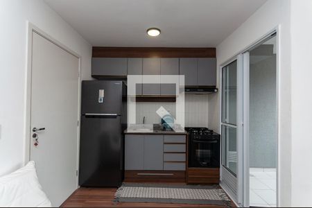 Cozinha de apartamento para alugar com 1 quarto, 36m² em Água Branca, São Paulo