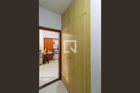 Corredor - Armário de casa de condomínio à venda com 3 quartos, 156m² em Jardim Atlântico, Belo Horizonte