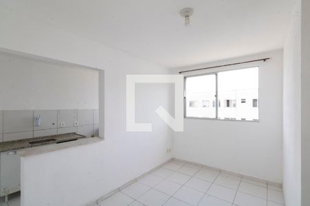 Sala de apartamento para alugar com 2 quartos, 46m² em Jardim Guandu, Rio de Janeiro