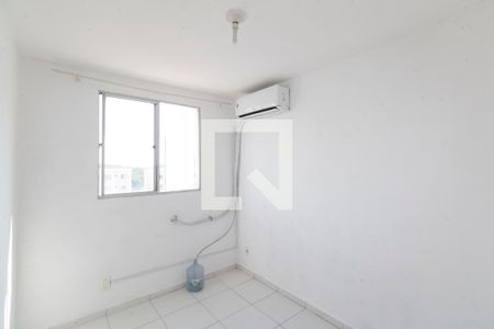 Quarto 1 de apartamento para alugar com 2 quartos, 46m² em Jardim Guandu, Rio de Janeiro