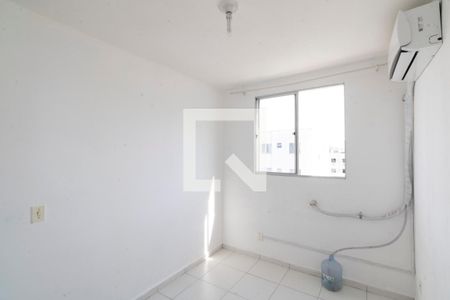 Quarto 1 de apartamento para alugar com 2 quartos, 46m² em Jardim Guandu, Rio de Janeiro