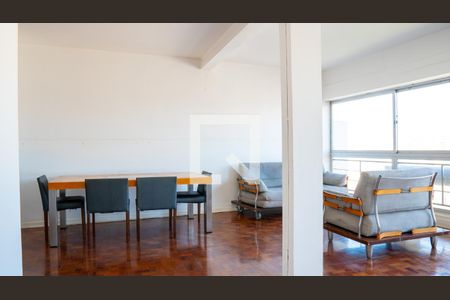 Sala/Quarto de apartamento à venda com 1 quarto, 74m² em Vila Buarque, São Paulo