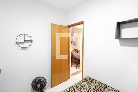 Quarto 1 de apartamento para alugar com 2 quartos, 66m² em Santa Mônica, Uberlândia