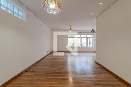 Sala de casa para alugar com 3 quartos, 275m² em Jardim Colombo, São Paulo