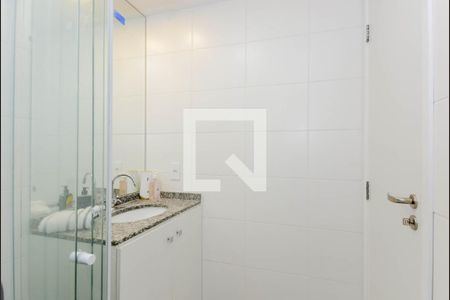 Apartamento à venda com 58m², 2 quartos e 1 vaga Apartamento à venda com 58m², 2 quartos e 1 vagaBanheiro Social