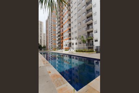 Apartamento à venda com 58m², 2 quartos e 1 vaga Apartamento à venda com 58m², 2 quartos e 1 vagaÁrea comum - Piscina