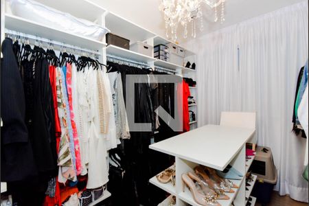 Apartamento à venda com 58m², 2 quartos e 1 vaga Apartamento à venda com 58m², 2 quartos e 1 vagaQuarto 1 - Closet