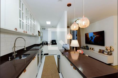 Apartamento à venda com 58m², 2 quartos e 1 vaga Apartamento à venda com 58m², 2 quartos e 1 vagaCozinha